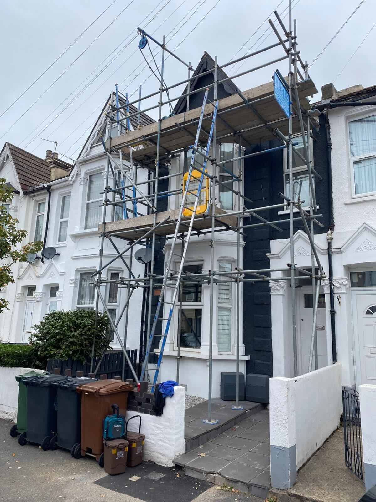 Curtis Scaffolding commercial thumbnail 14