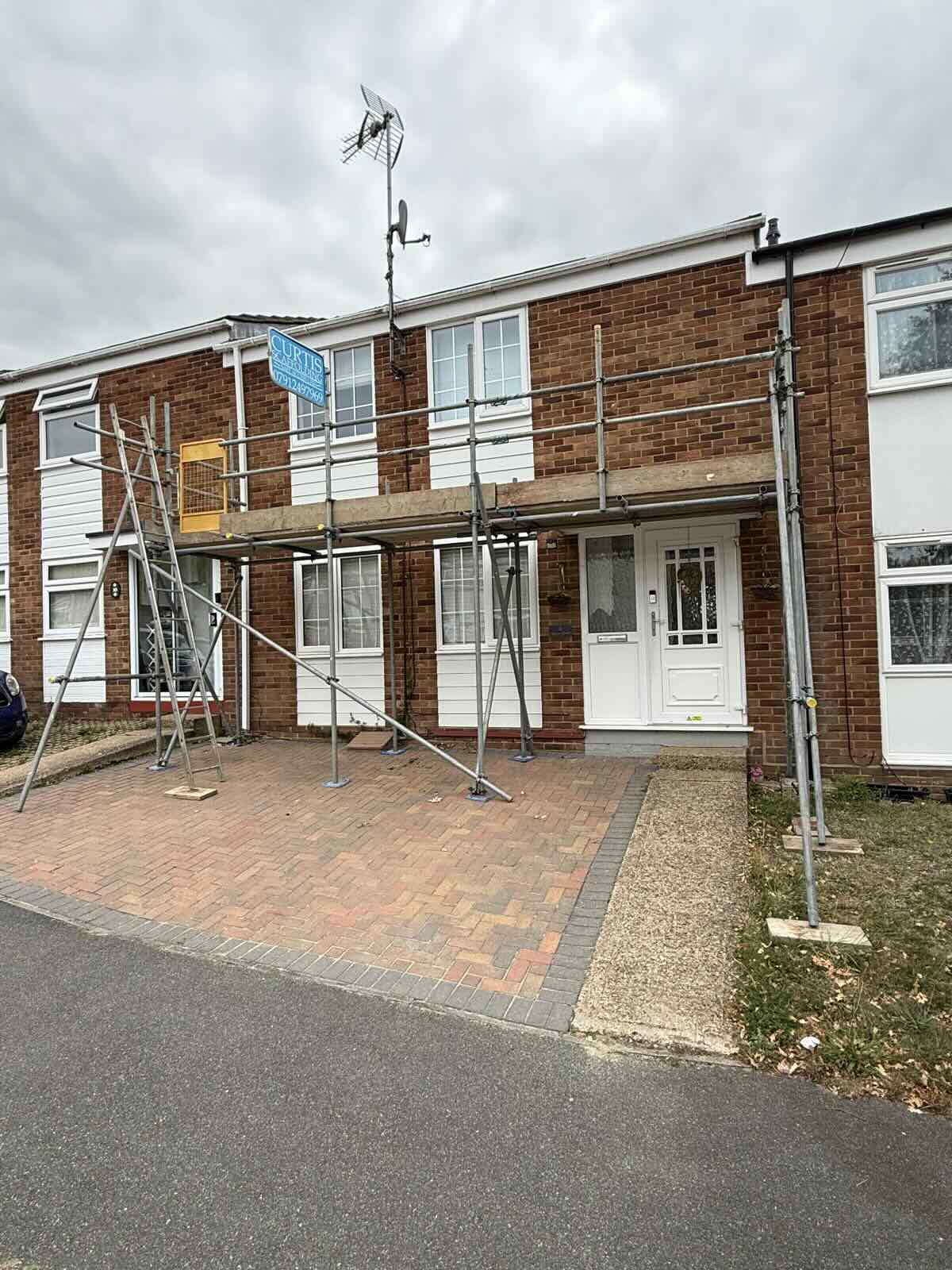 Curtis Scaffolding commercial thumbnail 7