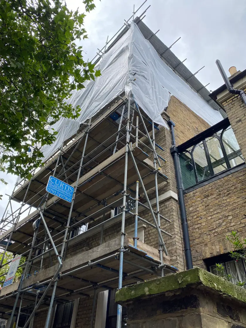 Curtis Scaffolding commercial thumbnail 8