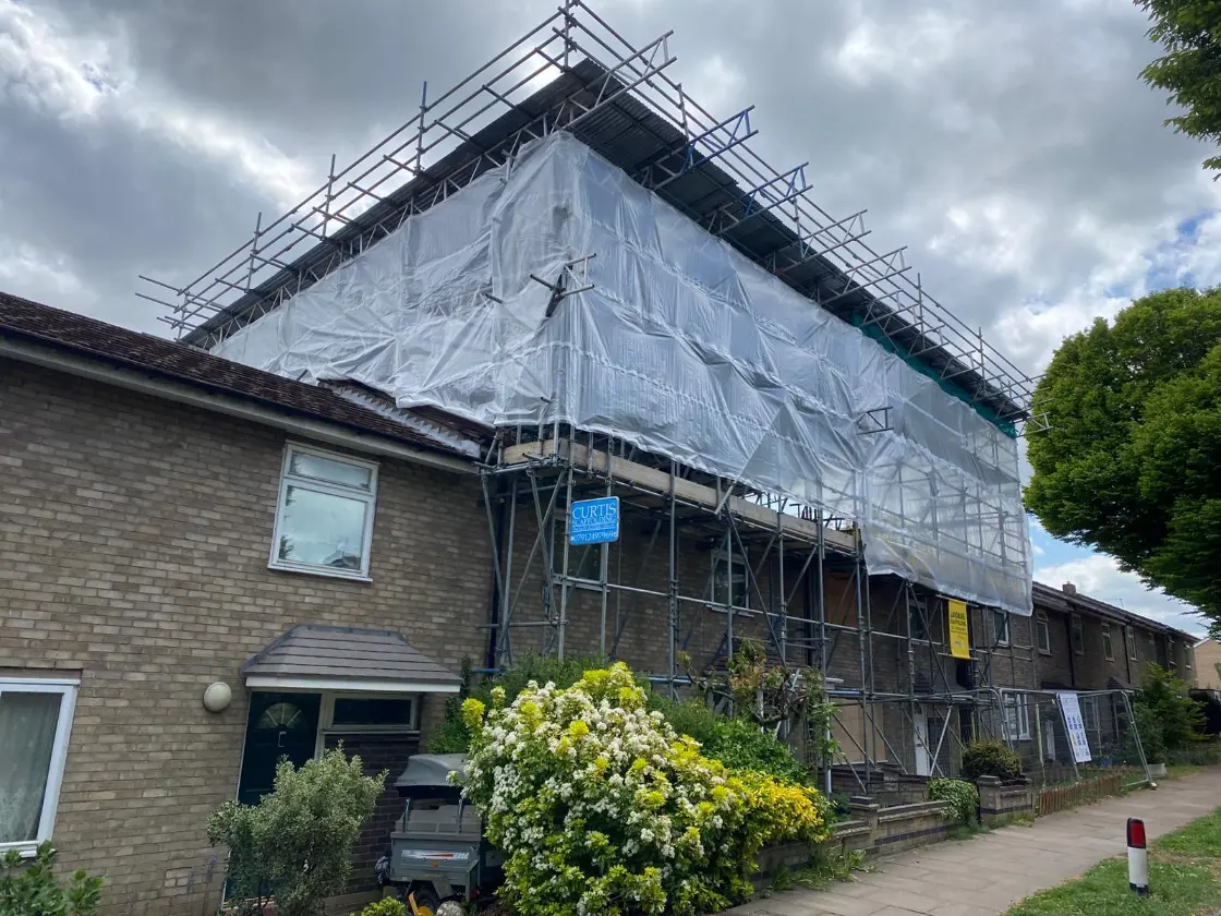 Curtis Scaffolding commercial thumbnail 6